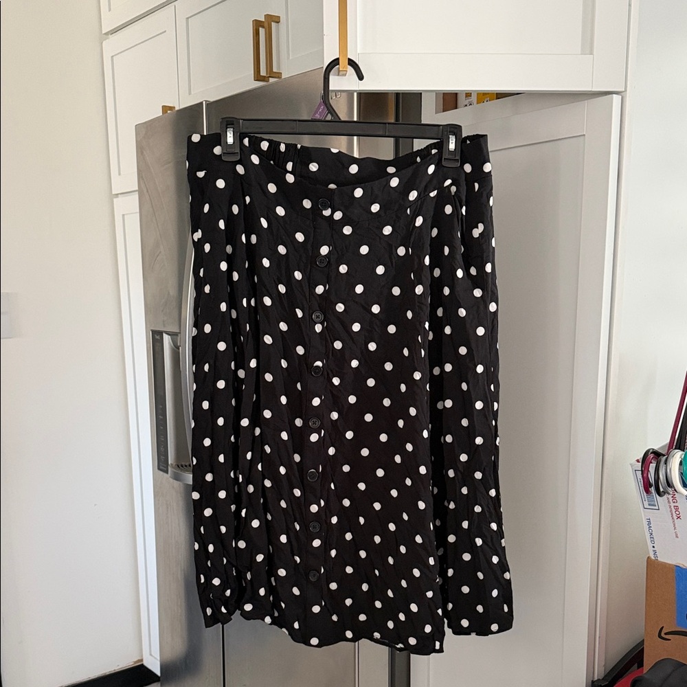 Torrid Black and White Polka Dot A-Line Skirt